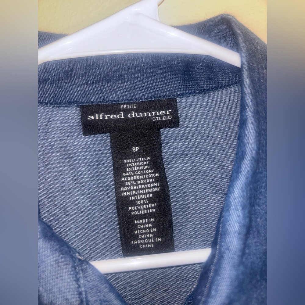 Alfred Dunner Blue Denim Shirt Size 8 - Picture 3 of 8
